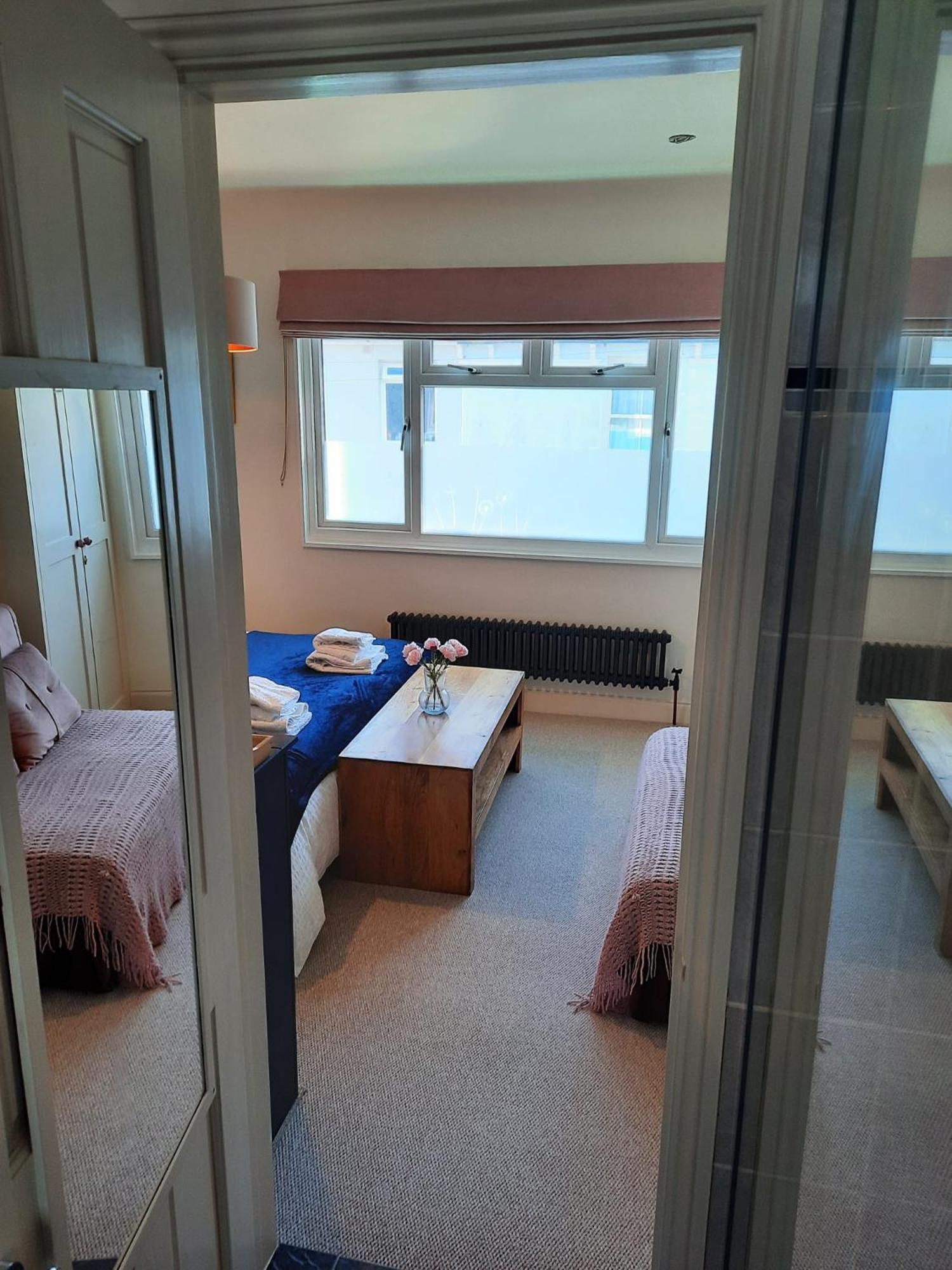 Super King Bedroom With Large Ensuite Brighton Bagian luar foto